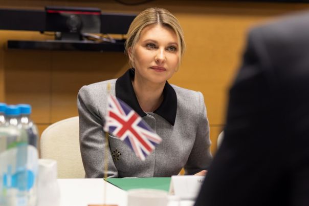 Zelenska incontra i reali inglesi durante la giornata sulla violenza contro le donne