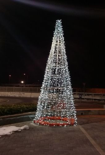  Trovare sotto l'albero di Natale 10000 view su You Tube
