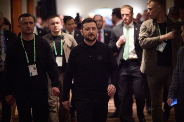 #StatiUniti e #Russia i colloqui. Parla #Zelensky