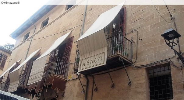 Metti una sera maiorchina: ci vediamo all' Abaco. 