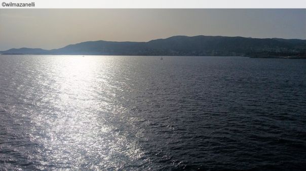 D: come divertimenti. Navi da crociera solo per anziani?  FAke news  